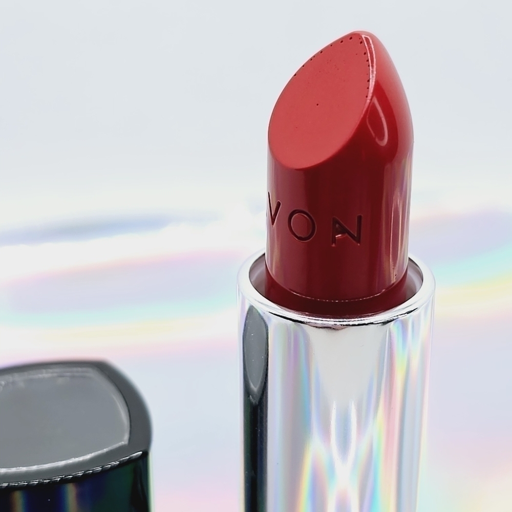 Avon Red 2000 True Color Lipstick - Picture 6 of 7